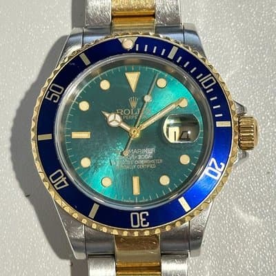Rolex Submariner Date 16613 40mm Steel Yellow Gold Mens Watch