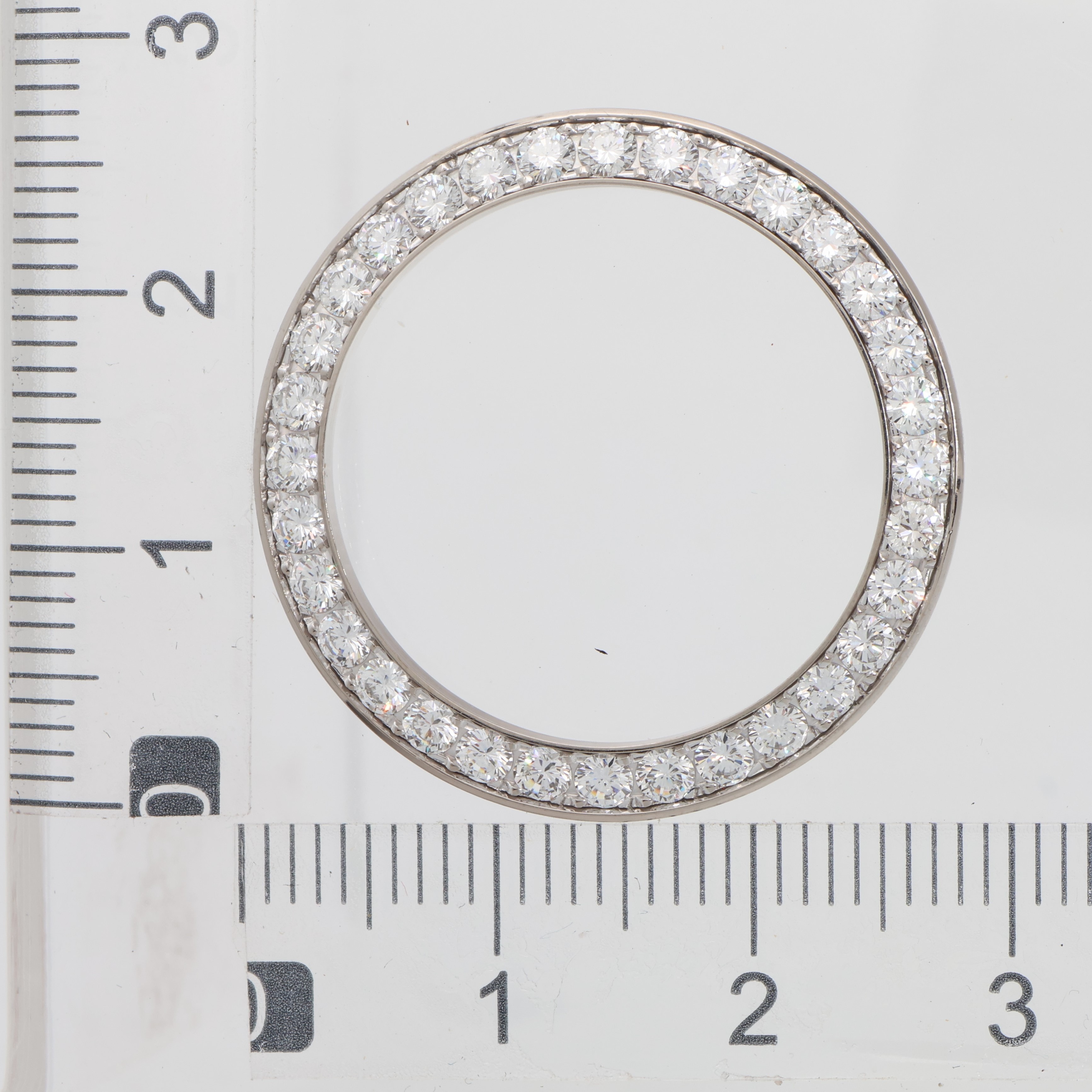 Factory original 1.50 ct. 32 diamonds bezel for Rolex 29mm Pearlmaster