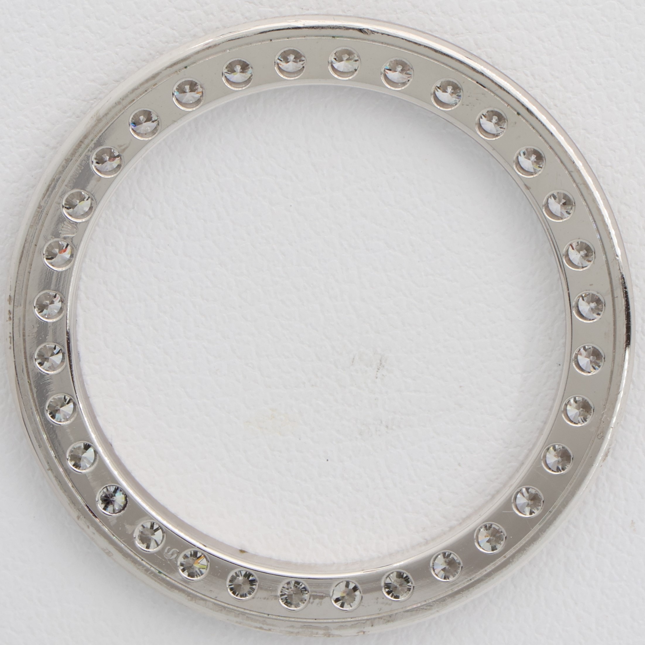 Factory original 1.50 ct. 32 diamonds bezel for Rolex 29mm Pearlmaster