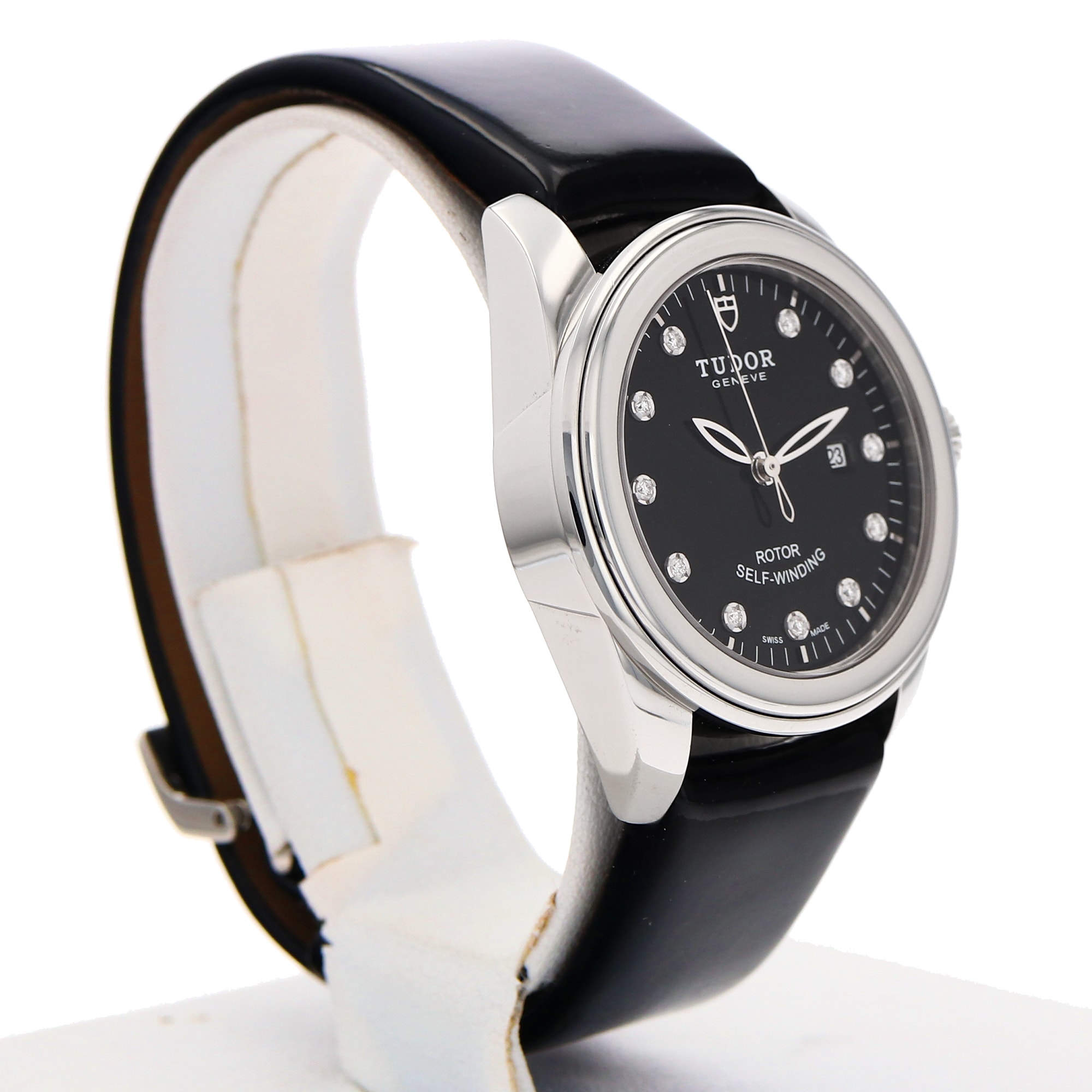 Tudor Glamour Date