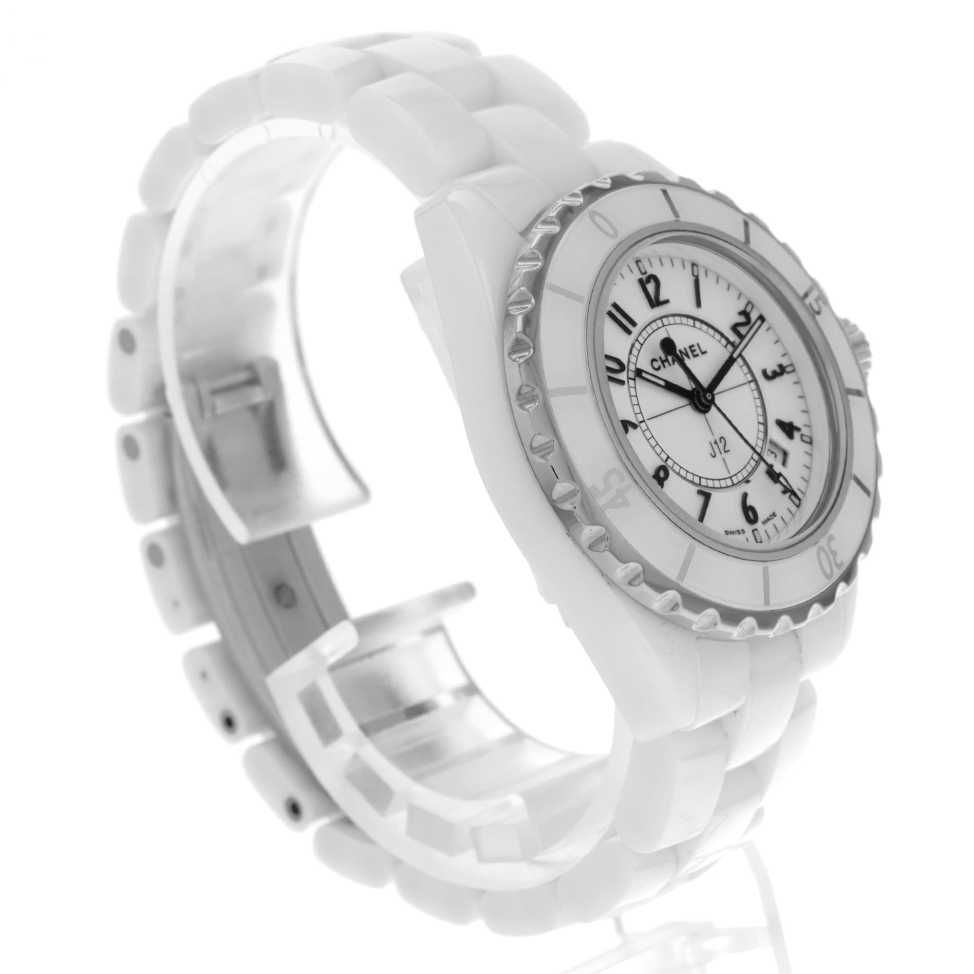 Chanel J12