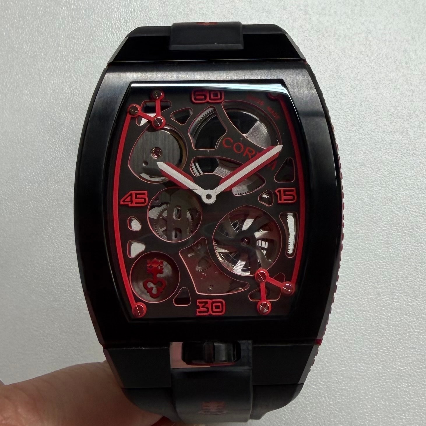 Corum Lap 01