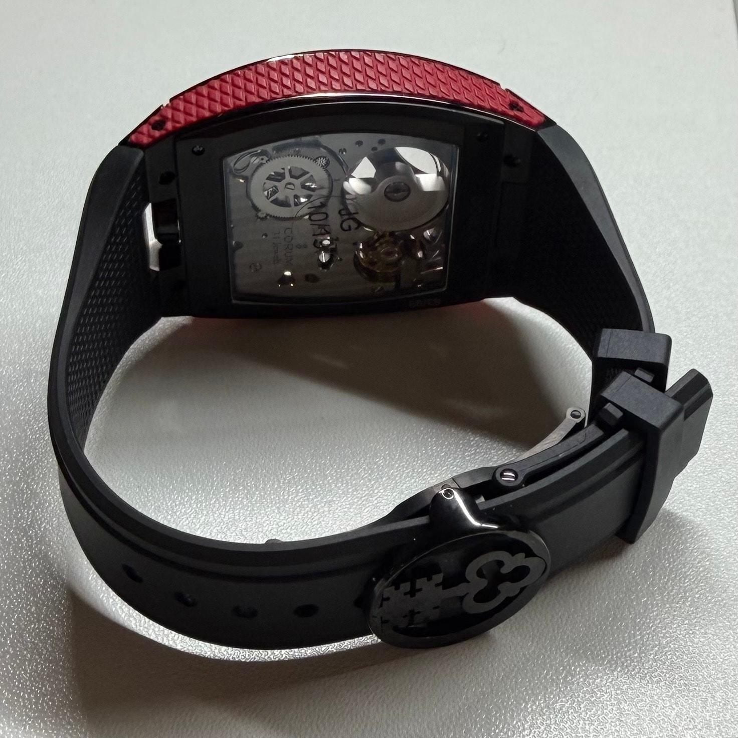 Corum Lap 01